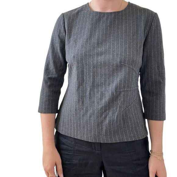 St. John Gray Pin Stripe 3/4 Sleeve Wool Blend Business Preppy Blouse Sz 8 - Picture 1 of 7